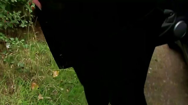 બુટીલીશિયસ એશિયન સ્લટ જંગલી રીતે ઓહ તેણીના બીએફના ગુજરાતી દેશી સેક્સ ટોટી પર કૂદકો મારે છે